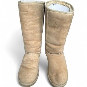 Women's Classic Tall Ugg Boots in Sand